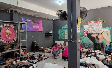 Ruko 1 Lantai , 4 Folding Door, Cocok Untuk Gudang Jl. Bukit Cinere Raya, Cinere Depok