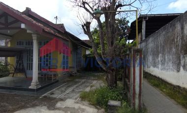 Rumah + Tanah Lokasi Strategis Dekat Jalan Raya Jepun Tulungagung