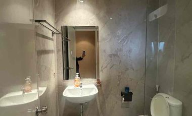 Full Furnished Serius Fasilitas Top Harga Mantap