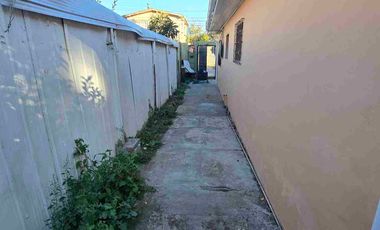 SE VENDE CASA EN CONSTITUCIÓN
