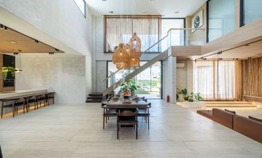 FREEHOLD Luxury Ocean View Villa in Bali