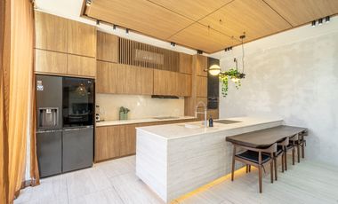 FREEHOLD Luxury Ocean View Villa in Bali