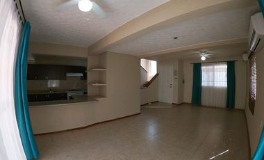 EN RENTA CASA DE 3 RECAMARAS SIN MUEBLES EN SAN JOAQUIN