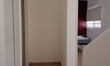 EN RENTA CASA DE 3 RECAMARAS CON O SIN MUEBLES EN COL TECOLUTLA