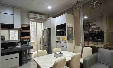 Jual Rumah Semi Furnish Siap Huni Lokasi Puri Jakarta Barat Nego