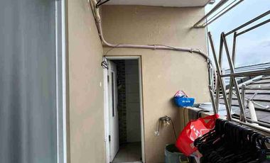 Jual Rumah Semi Furnish Siap Huni Lokasi Puri Jakarta Barat Nego