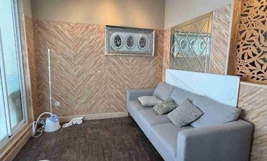 Jual Rumah Semi Furnish Siap Huni Lokasi Puri Jakarta Barat Nego