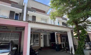 Jual Rumah Semi Furnish Siap Huni Lokasi Puri Jakarta Barat Nego