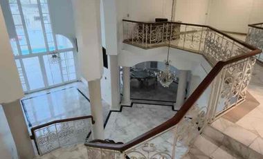 alquilo casa con piscina