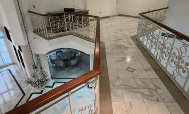 alquilo casa con piscina