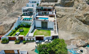 CASA EN VENTA 806 M2 CONDOMINIO TERRAZAS DEL VALLE - CIENEGUILLA