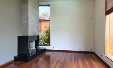 VENDO CASA URB. CASUARINAS CALLE CENTINELAS