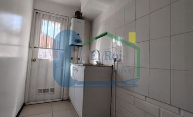 CASA DE TRES PISOS