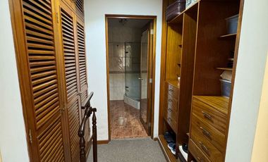Departamento de 184 m² en El Primer Piso con Jardín y Terraza en Valle Hermoso, Santiago de Surco