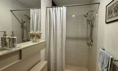 Departamento de 184 m² en El Primer Piso con Jardín y Terraza en Valle Hermoso, Santiago de Surco