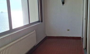 Viña, Av. San Martín, 2 dormitorios, terraza, estacionamiento