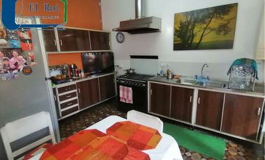 CASA UN PISO CENTRAL