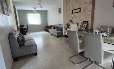 Casa Sin Amoblar en la Urbanización Arboletta,  Vía Salitre,  3 Habitaciones, 3 Baños, Piscina, Parqueo,  Seguridad.