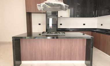 VENTA DE CASA AL NORTE CERRADA FORTEZZA NUEVA