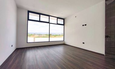 VENTA DE CASA AL NORTE CERRADA FORTEZZA NUEVA
