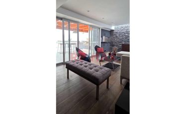Alquiler De Elegante Departamento Amoblado En San Isidro