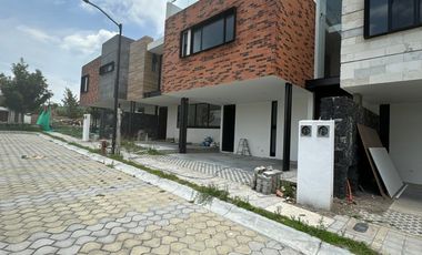 CASA EN VENTA EN LOMAS DE ANGELOPOLIS ( MAR EGEO)