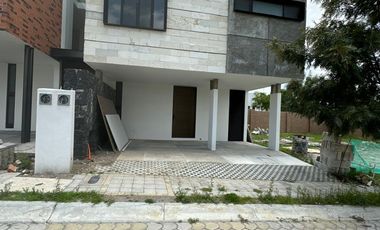 CASA EN VENTA EN LOMAS DE ANGELOPOLIS ( MAR EGEO)