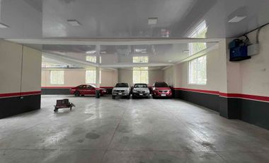AMPLIA OPORTUNIDAD PARA EMPRESAS DEL SECTOR AUTOMOTRIZ O DE CONSUMO MASIVO EN CUENCA , 4000m2 en Renta
