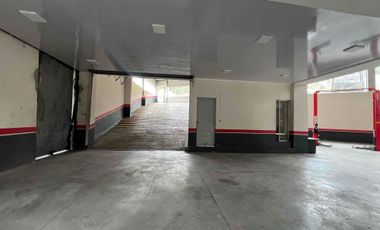 AMPLIA OPORTUNIDAD PARA EMPRESAS DEL SECTOR AUTOMOTRIZ O DE CONSUMO MASIVO EN CUENCA , 4000m2 en Renta
