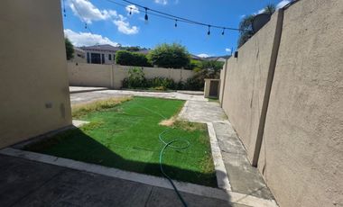 Bosque de la Costa, Renta de hermosa casa con enorme patio
