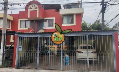 BONITA CASA DUPLEX PLANTA ALTA EXCELENTE UBICACIÓN ZONA VALDEPEÑAS, ZAPOPAN