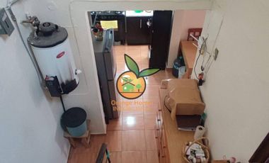 BONITA CASA DUPLEX PLANTA ALTA EXCELENTE UBICACIÓN ZONA VALDEPEÑAS, ZAPOPAN