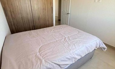 🚩RENTO Departamento   AMUEBLADO en Cluster privado, Veñedos II Carmenere 226, amueblado

Renta  $7800  con mtto 

Sala, cocina y comedor 
2 recamara  con closets 
Área  de lavado 
1 balo completo  con cancel 
Lavadora  y secadora 

Incluye:
- agua (tope $250 x mes)
- ⁠Luz (tope $250 x bimestre)
- ⁠Internet 
- ⁠mantenimiento 
- ⁠acceso controlado (app ADV Residencial)

1 depósito en garantía

El perfil que buscamos

- no extranjeros
- ⁠de preferencia pareja sin hijos (deseable)
- ⁠personas solteras
- ⁠no estudiantes
- sin mascotas (deseable)