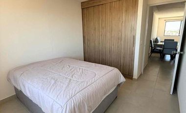 🚩RENTO Departamento   AMUEBLADO en Cluster privado, Veñedos II Carmenere 226, amueblado

Renta  $7800  con mtto 

Sala, cocina y comedor 
2 recamara  con closets 
Área  de lavado 
1 balo completo  con cancel 
Lavadora  y secadora 

Incluye:
- agua (tope $250 x mes)
- ⁠Luz (tope $250 x bimestre)
- ⁠Internet 
- ⁠mantenimiento 
- ⁠acceso controlado (app ADV Residencial)

1 depósito en garantía

El perfil que buscamos

- no extranjeros
- ⁠de preferencia pareja sin hijos (deseable)
- ⁠personas solteras
- ⁠no estudiantes
- sin mascotas (deseable)