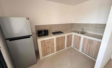 🚩RENTO Departamento   AMUEBLADO en Cluster privado, Veñedos II Carmenere 226, amueblado

Renta  $7800  con mtto 

Sala, cocina y comedor 
2 recamara  con closets 
Área  de lavado 
1 balo completo  con cancel 
Lavadora  y secadora 

Incluye:
- agua (tope $250 x mes)
- ⁠Luz (tope $250 x bimestre)
- ⁠Internet 
- ⁠mantenimiento 
- ⁠acceso controlado (app ADV Residencial)

1 depósito en garantía

El perfil que buscamos

- no extranjeros
- ⁠de preferencia pareja sin hijos (deseable)
- ⁠personas solteras
- ⁠no estudiantes
- sin mascotas (deseable)