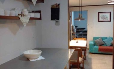 Departamento  en renta, Amueblado, 
HEROES DE  LEON AL SUR  cluster  oaxaca 

Renta  $6,500 con mtto 

- segundo piso
- 2 recamaras con closet
- 1 baño
- cocina integral 
- sala - comedor
- área de lavado CON LAVADORA
- cajón de estacionamiento
-A  5 minutos  plaza  Altacia

Escuelas, hospitales de renombre, centros comerciales  super ubicación ¡

Ideal  para   ejecutivos d e puerto interior  o estudiantes   del IPN 


🚨  disponible inmediato
