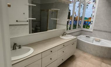 Puntilla, Renta de hermosa casa de 4 dormitorios con piscina