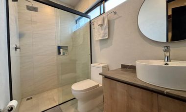 Casa en renta AMUEBLADA en Tossa Residencial, a unos metros de Costco Sur