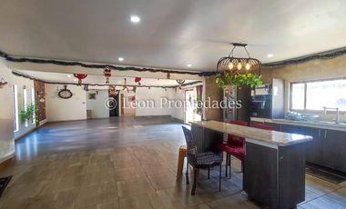 Leon Propiedades vende parcela en condominio, sector Miraflores, Curacaví.