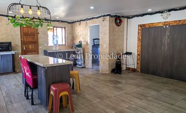 Leon Propiedades vende parcela en condominio, sector Miraflores, Curacaví.