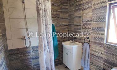 Leon Propiedades vende parcela en condominio, sector Miraflores, Curacaví.
