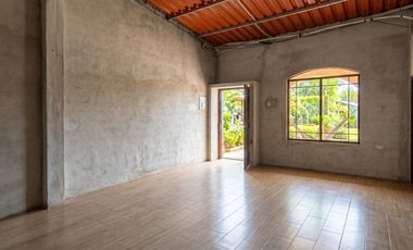 Venta Quinta con piscina, terreno 600 m² CALICHANA