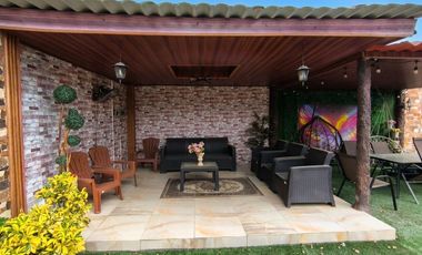 Venta Quinta con piscina, terreno 600 m² CALICHANA