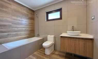 RINCONADA - VENDE CASA 3D 3B COND LA HACIENDA