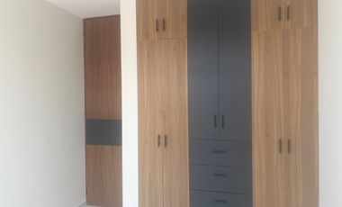 Casa en San Pedro Tlaquepaque con Ventanales Panorámicos y Diseño Moderno