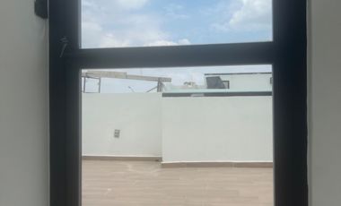 Casa en San Pedro Tlaquepaque con Ventanales Panorámicos y Diseño Moderno