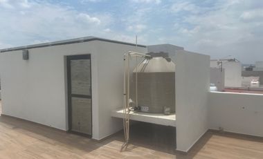 Casa en San Pedro Tlaquepaque con Ventanales Panorámicos y Diseño Moderno