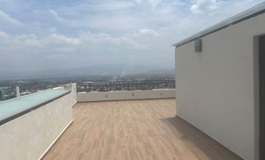 Casa en San Pedro Tlaquepaque con Ventanales Panorámicos y Diseño Moderno