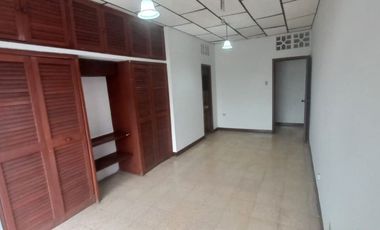 ALQUILER DE HERMOA CASA EN LA ALBORADA 9NA ETAPA, IDEAL PARA VIVIENDA O NEGOCIO