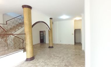 ALQUILER DE HERMOA CASA EN LA ALBORADA 9NA ETAPA, IDEAL PARA VIVIENDA O NEGOCIO